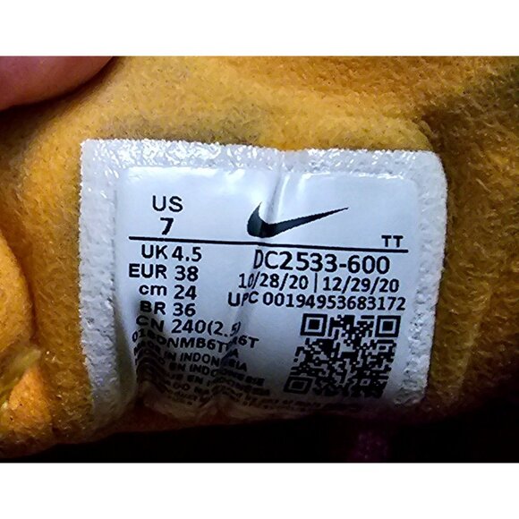 Nike Waffle 1 Women's Active Fuchsia/Black /Gold Sneakers DC2533-600 Size 7 - Picture 8 of 9